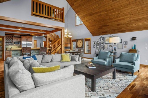 107-210 Hubman Landing, Canmore, AB - Indoor Photo Showing Living Room