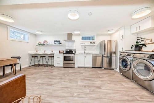 16 Bermondsey Crescent Nw, Calgary, AB - Indoor Photo Showing Laundry Room
