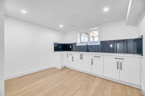 128 Cantrell Place Sw, Calgary, AB - Indoor