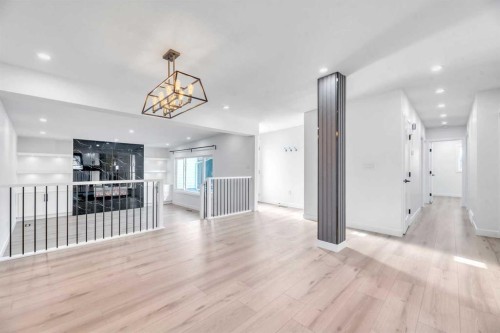 128 Cantrell Place Sw, Calgary, AB - Indoor