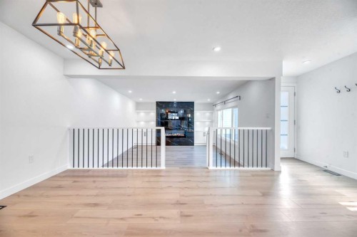 128 Cantrell Place Sw, Calgary, AB - Indoor Photo Showing Other Room