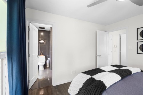 5804 Dalkeith Hill Nw, Calgary, AB - Indoor Photo Showing Bedroom