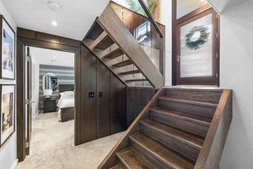 5804 Dalkeith Hill Nw, Calgary, AB - Indoor Photo Showing Other Room