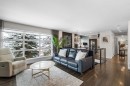 5804 Dalkeith Hill Nw, Calgary, AB  - Indoor Photo Showing Living Room 