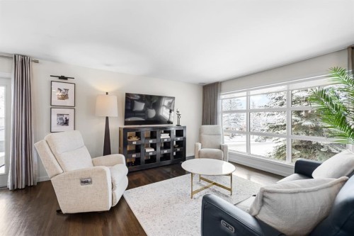 5804 Dalkeith Hill Nw, Calgary, AB - Indoor Photo Showing Living Room