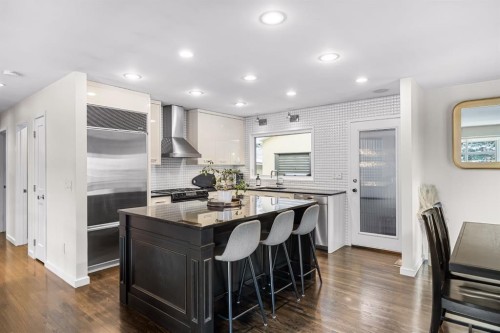 5804 Dalkeith Hill Nw, Calgary, AB - Indoor