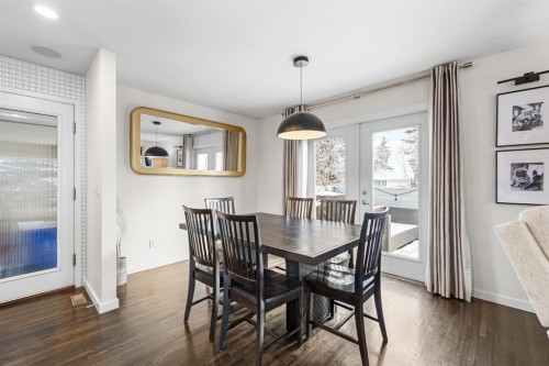 5804 Dalkeith Hill Nw, Calgary, AB - Indoor Photo Showing Dining Room