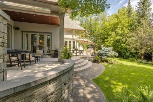 2704 Montcalm Crescent Sw, Calgary, AB - Outdoor