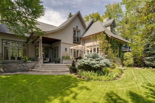 2704 Montcalm Crescent Sw, Calgary, AB - Outdoor