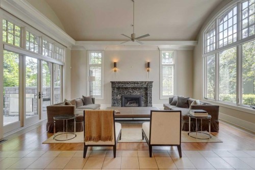 2704 Montcalm Crescent Sw, Calgary, AB - Indoor With Fireplace