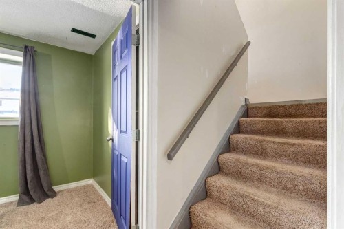 86 Eldorado Road Se, Airdrie, AB - Indoor Photo Showing Other Room