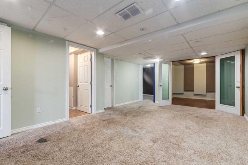 86 Eldorado Road Se, Airdrie, AB - Indoor Photo Showing Other Room