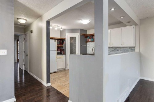 86 Eldorado Road Se, Airdrie, AB - Indoor Photo Showing Other Room