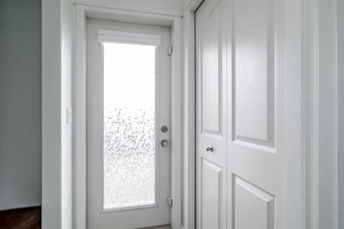 52 Autumn Court Se, Calgary, AB - Indoor Photo Showing Other Room