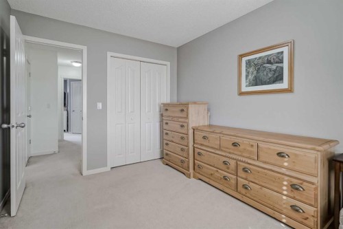 52 Autumn Court Se, Calgary, AB - Indoor