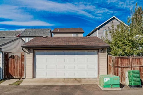 52 Autumn Court Se, Calgary, AB - Outdoor