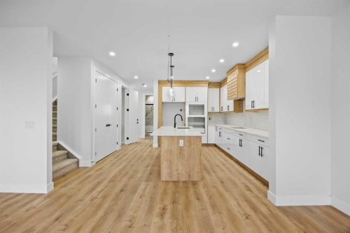 192 Saddlelake Manor Ne, Calgary, AB - Indoor Photo Showing Kitchen