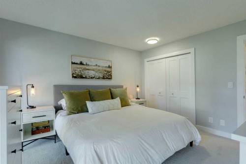 6616 Silverdale Road Nw, Calgary, AB - Indoor Photo Showing Bedroom