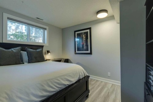 6616 Silverdale Road Nw, Calgary, AB - Indoor Photo Showing Bedroom