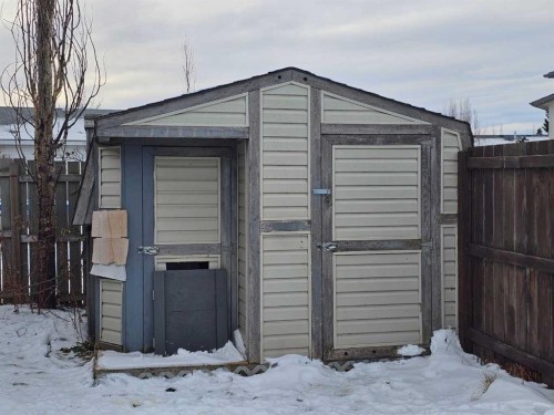 1808 Strathcona Bay, Strathmore, AB - Outdoor With Exterior