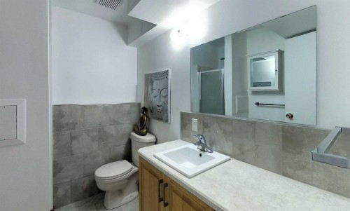5402 12 Avenue, Edson, AB - Indoor Photo Showing Bathroom