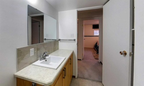 5402 12 Avenue, Edson, AB - Indoor