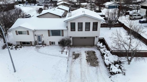 5402 12 Avenue, Edson, AB - Outdoor With Facade
