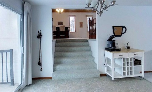 5402 12 Avenue, Edson, AB - Indoor Photo Showing Other Room