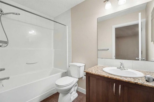 14 Skyview Point Link Ne, Calgary, AB - Indoor Photo Showing Bathroom