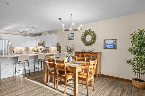 319-170 Crossbow Place, Canmore, AB - Indoor Photo Showing Dining Room