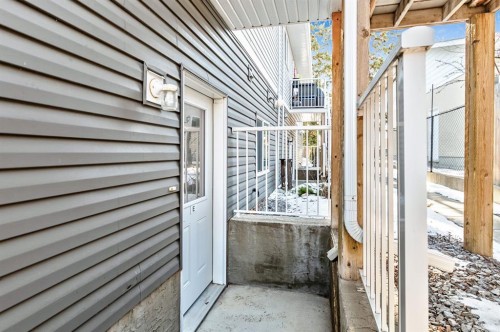 204E 6 Avenue, Strathmore, AB - Outdoor