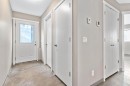 204E 6 Avenue, Strathmore, AB  - Indoor Photo Showing Other Room 