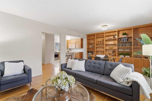67 Woodlark Drive Sw, Calgary, AB - Indoor Photo Showing Living Room