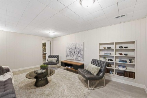 67 Woodlark Drive Sw, Calgary, AB - Indoor