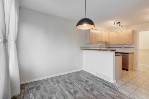 168 Simcoe Place Sw, Calgary, AB - Indoor Photo Showing Kitchen