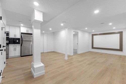 16 Faldale Close Ne, Calgary, AB - Indoor Photo Showing Other Room