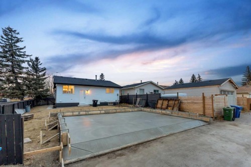 16 Faldale Close Ne, Calgary, AB - Outdoor