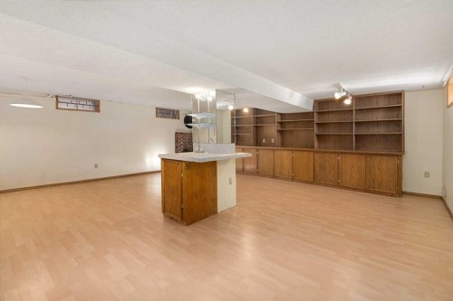 1423 18A Street Ne, Calgary, AB - Indoor