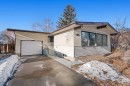 1423 18A Street Ne, Calgary, AB  - Outdoor 