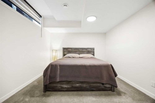 4635 79 Street Nw, Calgary, AB - Indoor Photo Showing Bedroom
