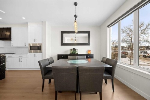 4635 79 Street Nw, Calgary, AB - Indoor Photo Showing Dining Room