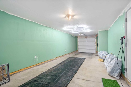 628 Copperstone Manor Se, Calgary, AB - Indoor Photo Showing Other Room