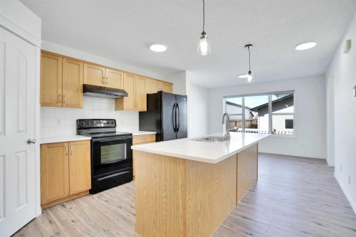 201 Copperstone Terrace Se, Calgary, AB - Indoor Photo Showing Kitchen
