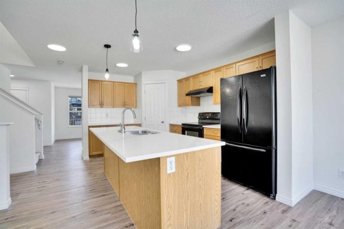 201 Copperstone Terrace Se, Calgary, AB - Indoor Photo Showing Kitchen
