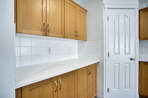 201 Copperstone Terrace Se, Calgary, AB - Indoor Photo Showing Kitchen