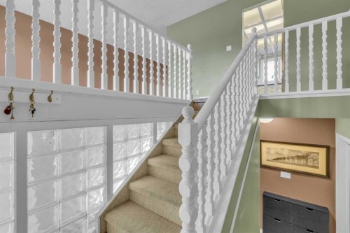 403 Queen Alexandra Way Se, Calgary, AB - Indoor Photo Showing Other Room