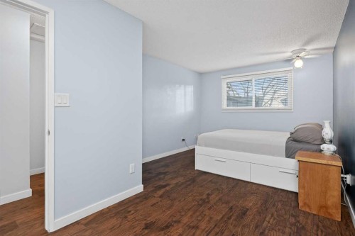 68 Cedarwood Hill Sw, Calgary, AB - Indoor Photo Showing Bedroom