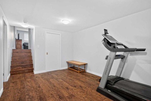 68 Cedarwood Hill Sw, Calgary, AB - Indoor Photo Showing Gym Room