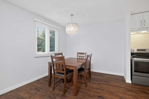 68 Cedarwood Hill Sw, Calgary, AB - Indoor Photo Showing Dining Room