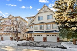 22 Country Hills Cove NW Calgary, AB T3K 5G8